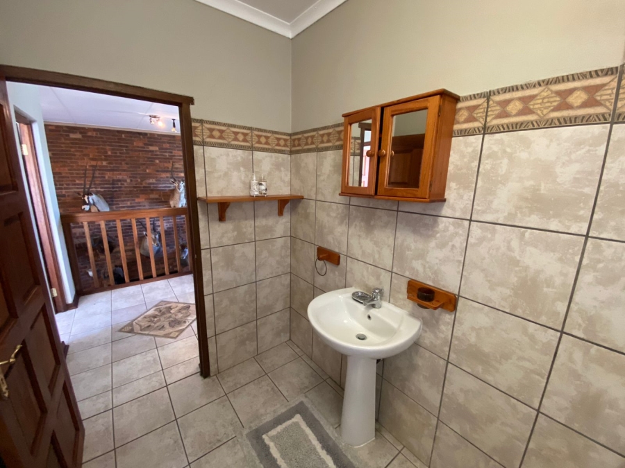 8 Bedroom Property for Sale in Grimbeeck Park North West